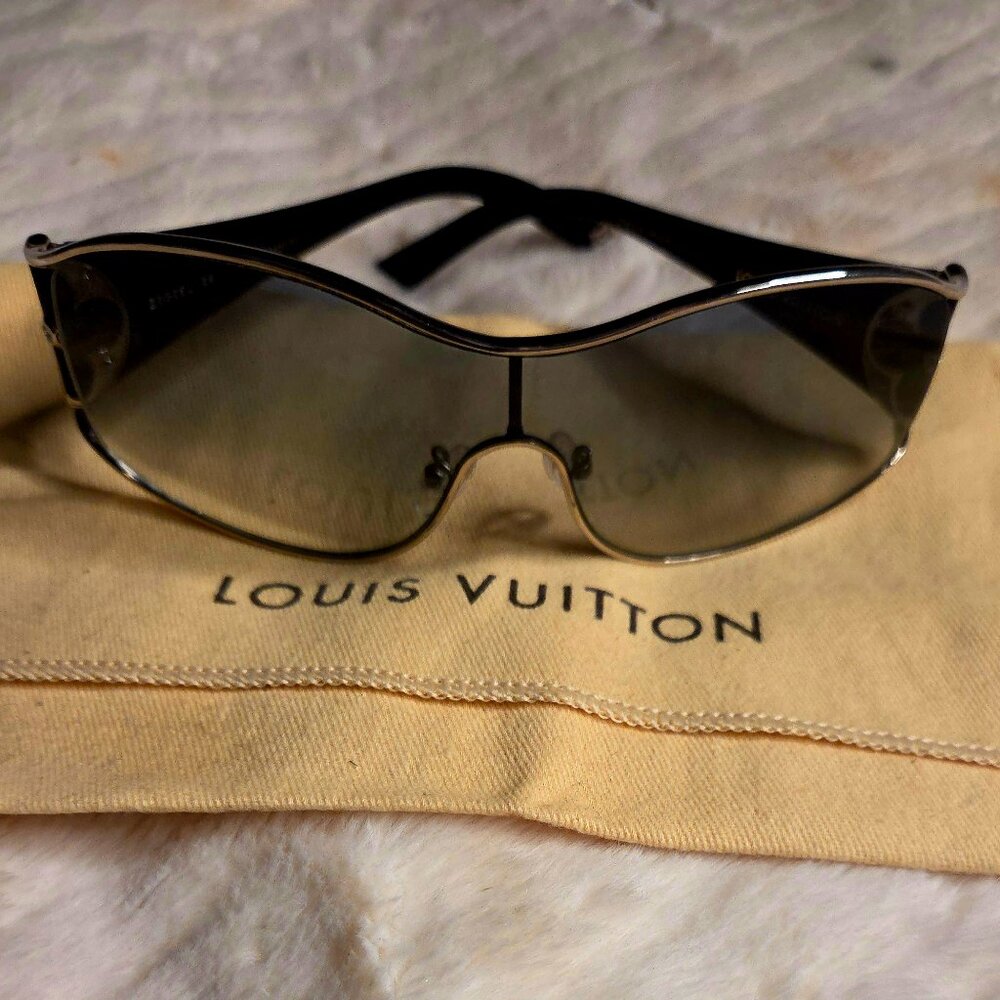 Louis Vuitton Jasmine sunglasses